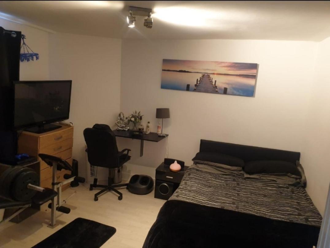 לונדון Lovely 1 Bedroom Apartment 5 Mins From Shorditch מראה חיצוני תמונה