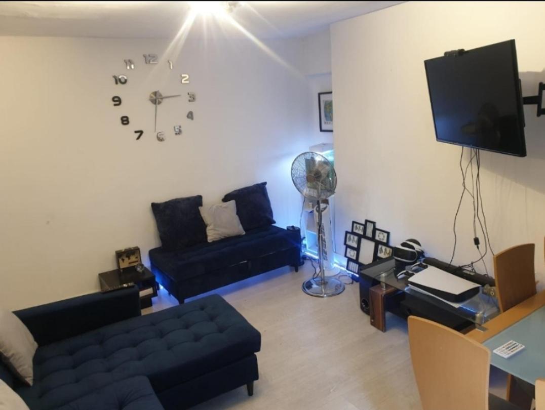 לונדון Lovely 1 Bedroom Apartment 5 Mins From Shorditch מראה חיצוני תמונה