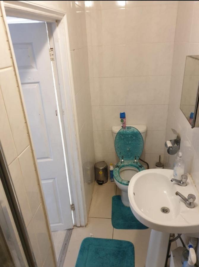 לונדון Lovely 1 Bedroom Apartment 5 Mins From Shorditch מראה חיצוני תמונה