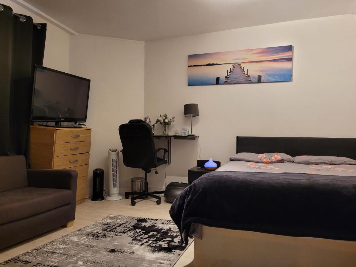 לונדון Lovely 1 Bedroom Apartment 5 Mins From Shorditch מראה חיצוני תמונה